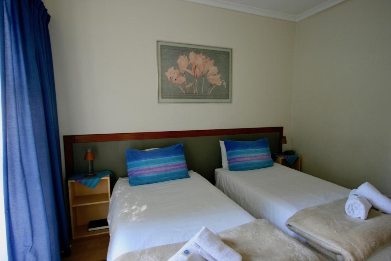 Clouds Guest House Durbanville Exteriör bild